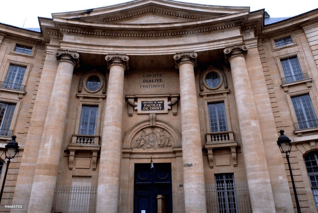Bachelor in Law (Licence de Droit)